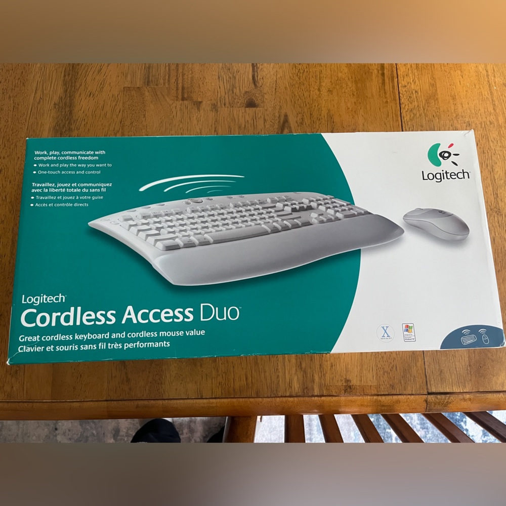 Logitech Cordless Access Duo Mouse Keyboard New Open Box‎